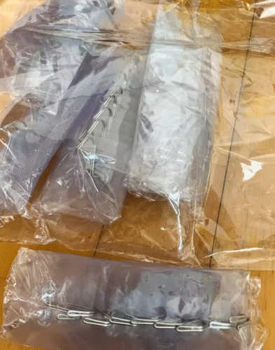 Heavy Duty Waterproof Plastic Wall Hooks for Tiles and Glass - 25 Pcs photo review