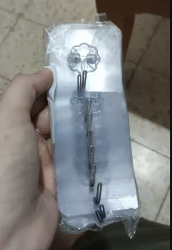 Heavy Duty Waterproof Plastic Wall Hooks for Tiles and Glass - 25 Pcs photo review